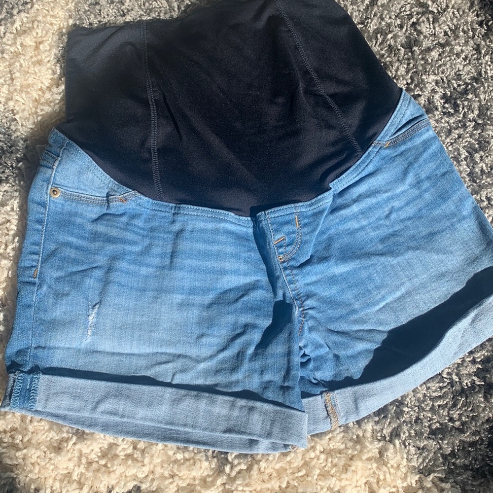 Isabel Maternity Midi Short Short 2/26 Light Wash